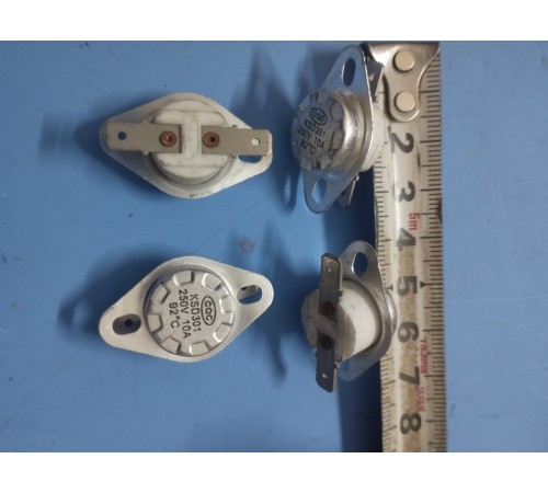 Relay Nhiệt KSD301(250V-10A) Giá Trị 92°C loại thường đóng
